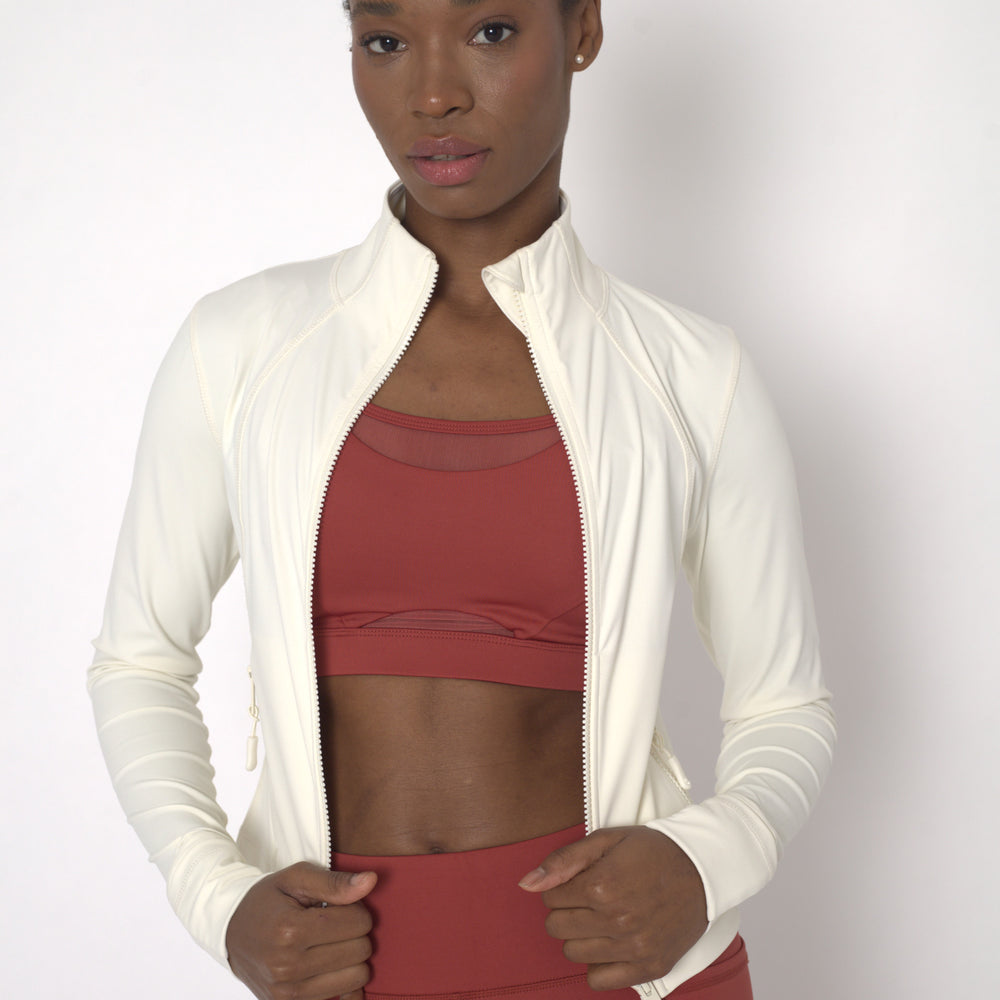 
                  
                    POWERFLOW CROPPED RUNNING JACKET OFF WHITE
                  
                