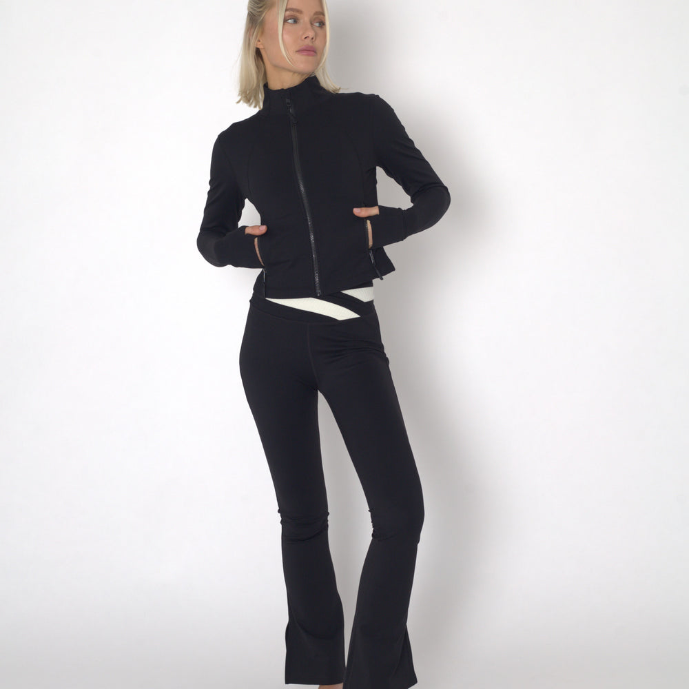 POWERFLOW CROPPED RUNNING JACKET BLACK